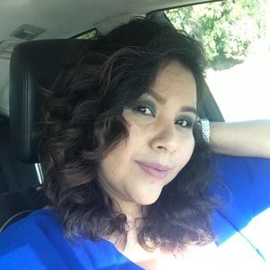 Meet your Posher, Viviana